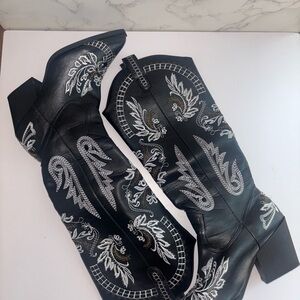 Black and White Embroidered Cowgirl Boots